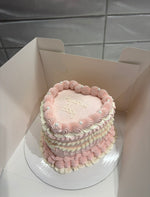 Vintage Cakes With Extra Piping