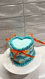 Vintage Cakes With Extra Piping